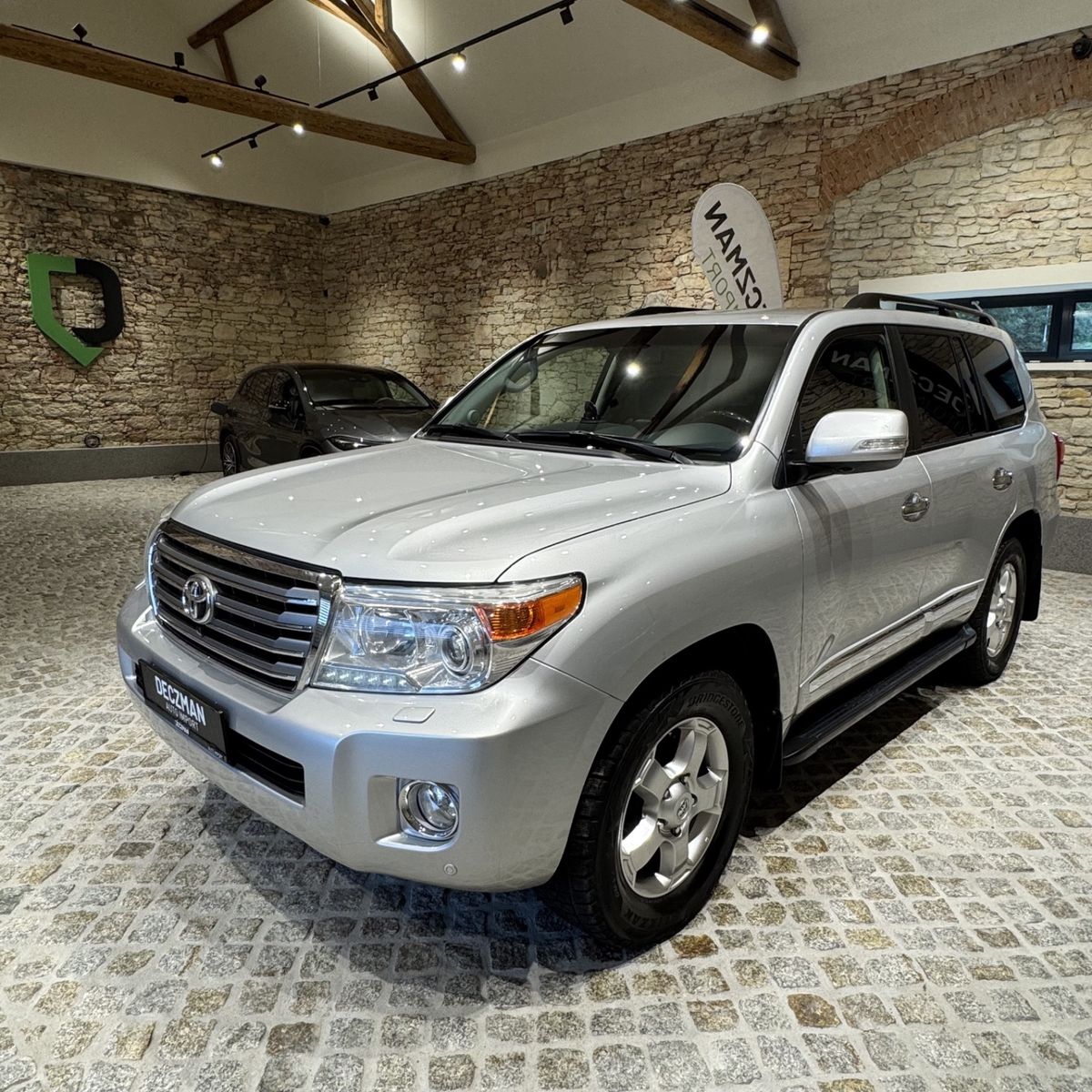 Toyota Land Cruiser 200 Executive