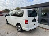 Volkswagen T5 Multivan 2.0 TDI 4 Motion*140 PS*Navi*AHK* - weiße Volkswagen T5 Multivan