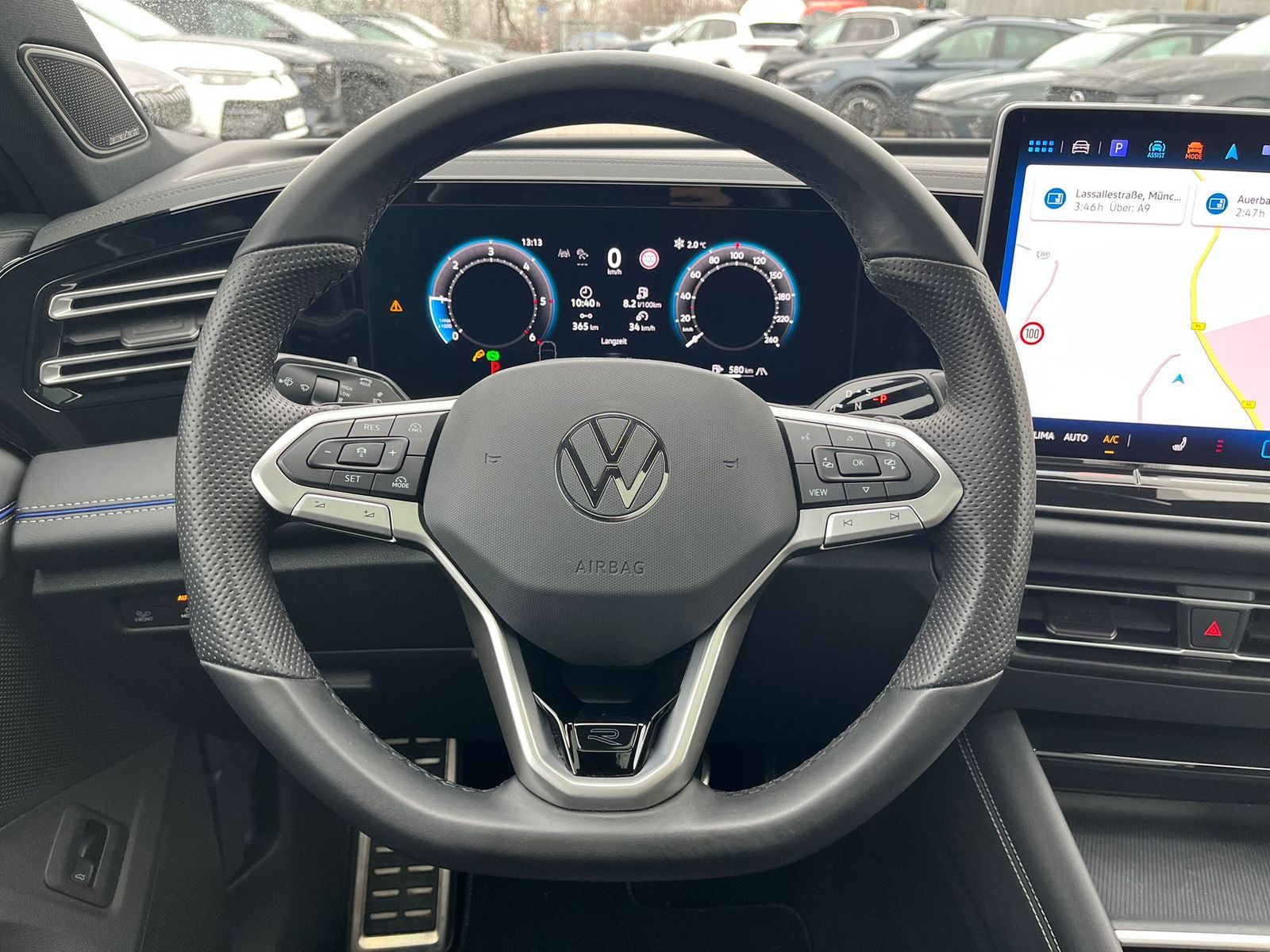 Fahrzeugabbildung Volkswagen Tiguan 2.0 TDI 4M R-Line PANO*H&K*AHK*MATRIX*20"