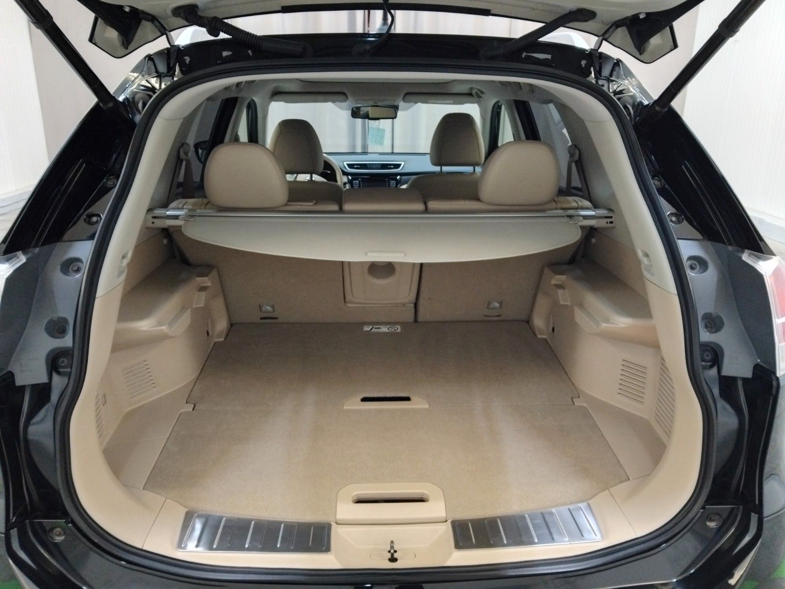 Nissan X-Trail (06/2026, Benzin)