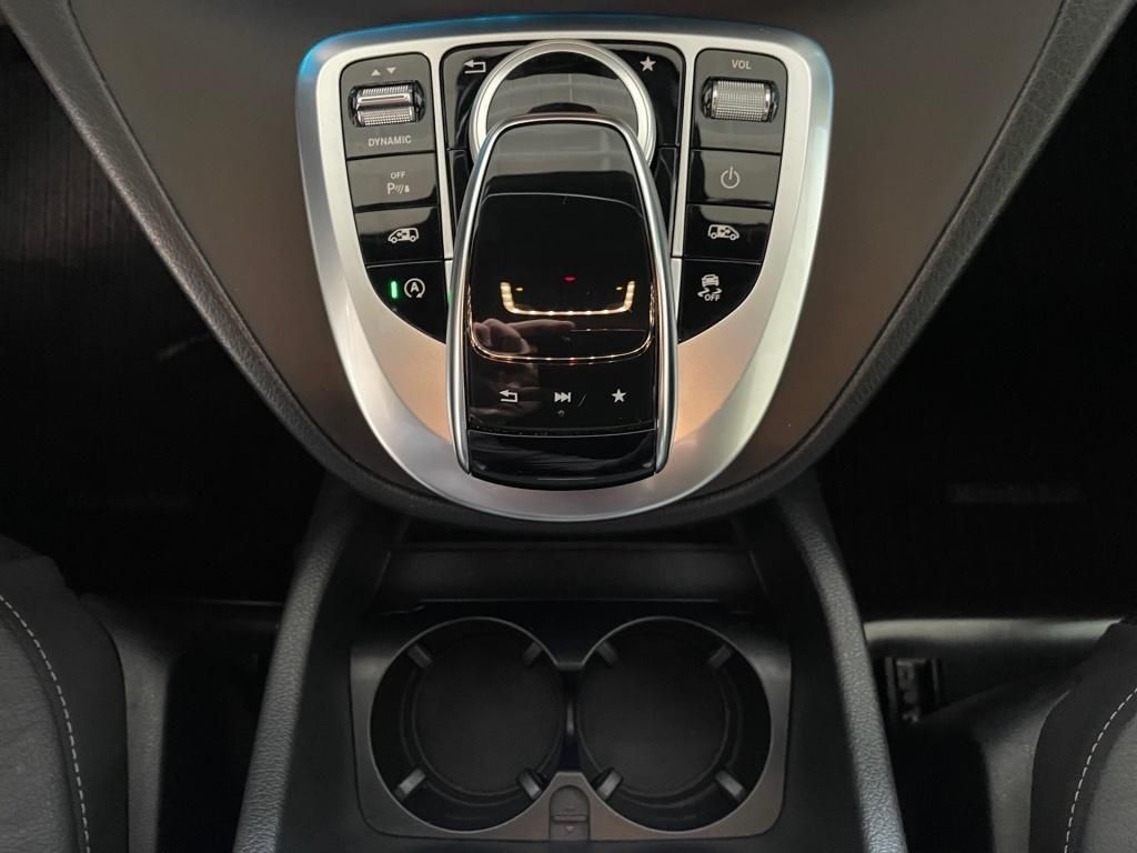 Fahrzeugabbildung Mercedes-Benz V 300 EAV/L 4x4 AMG 8 Sitze STHZ 2,5t AHK MEMORY