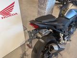Honda CB750 Hornet mit Quickshifter *Service neu* - HONDA NAKED BIKE
