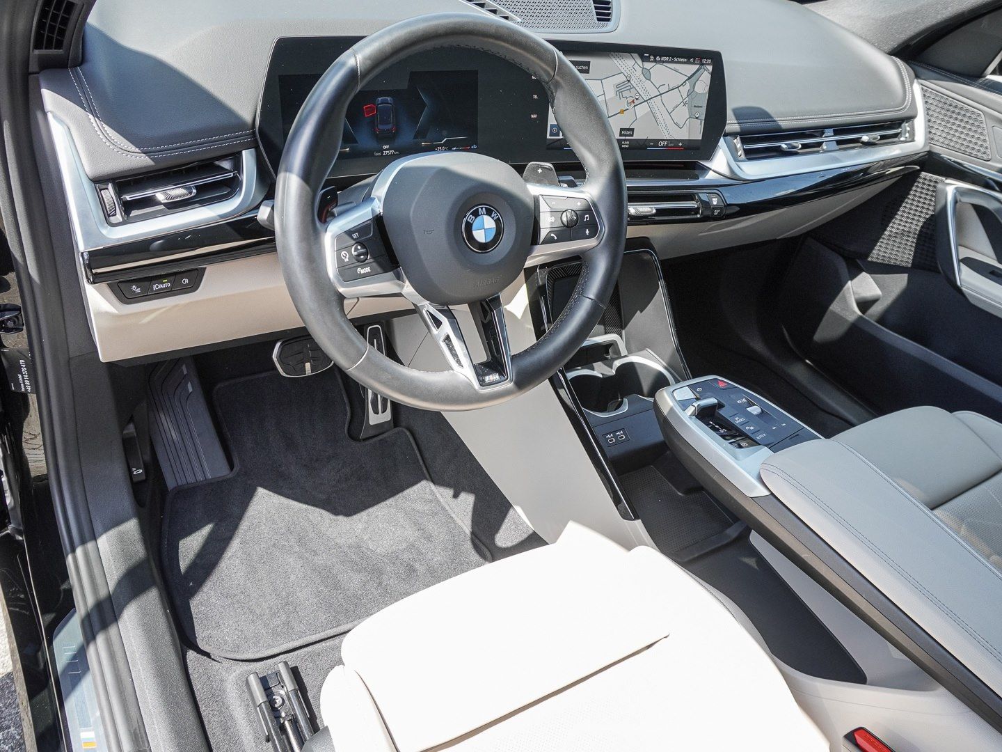 BMW X1 xDrive23i M Sport AHK RFK NAVI LED PDC V H foto 7
