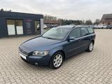 Volvo V50 Kombi 2.4 Momentum 2HD - Volvo Gebrauchtwagen von 2005