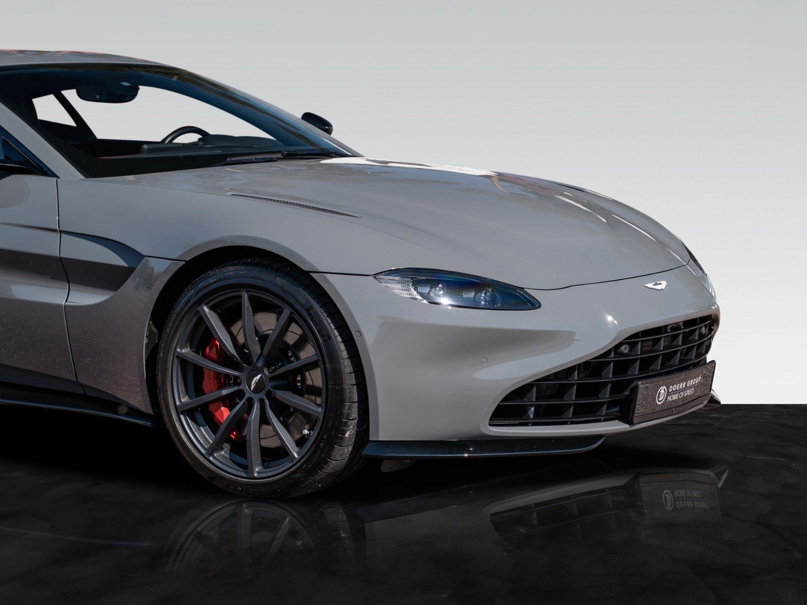 Aston Martin V8 Vantage Coupé | Carbon Interior | Style Pack foto 9