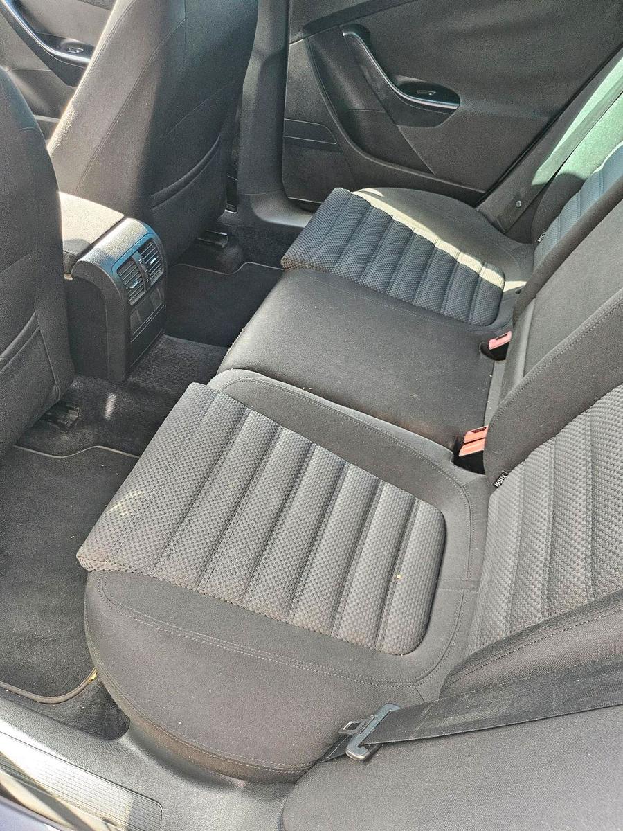 Volkswagen Passat 2007 — interior