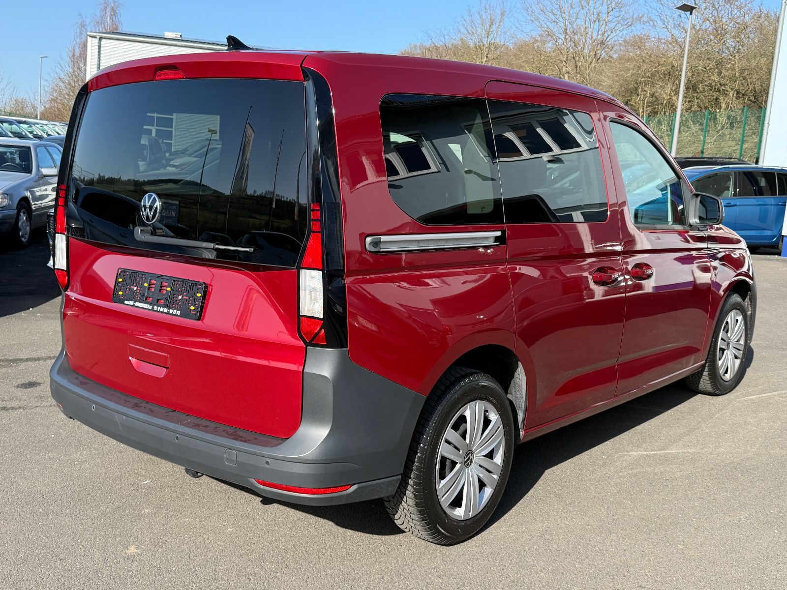 Fahrzeugabbildung Volkswagen Caddy 2.0 TDI ACC AHK DAB Navi PDC SHZ Winterpak