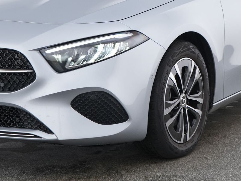 Fahrzeugabbildung Mercedes-Benz A 180 Progressive *LED*Kamera*CarPlay*SHZ*MBUX*