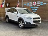 Chevrolet Captiva 2.4 LT 2WD Klima AHK 7Sitze PDC - Chevrolet Captiva aus 2012