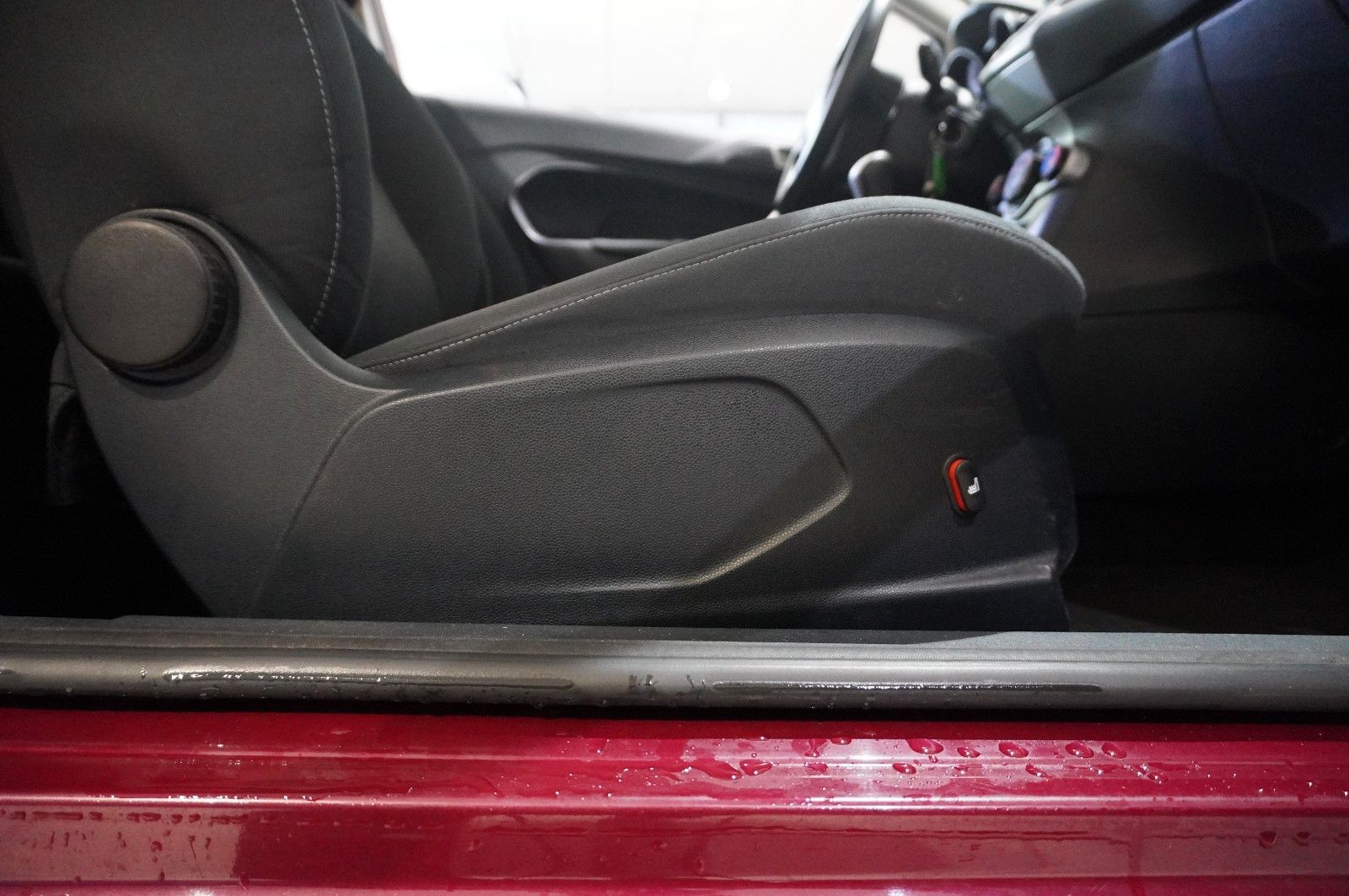 Fahrzeugabbildung Ford Fiesta 1.3 CHAMPIONS EDIT. 3-TÜR KLIMA/SHZ/USB