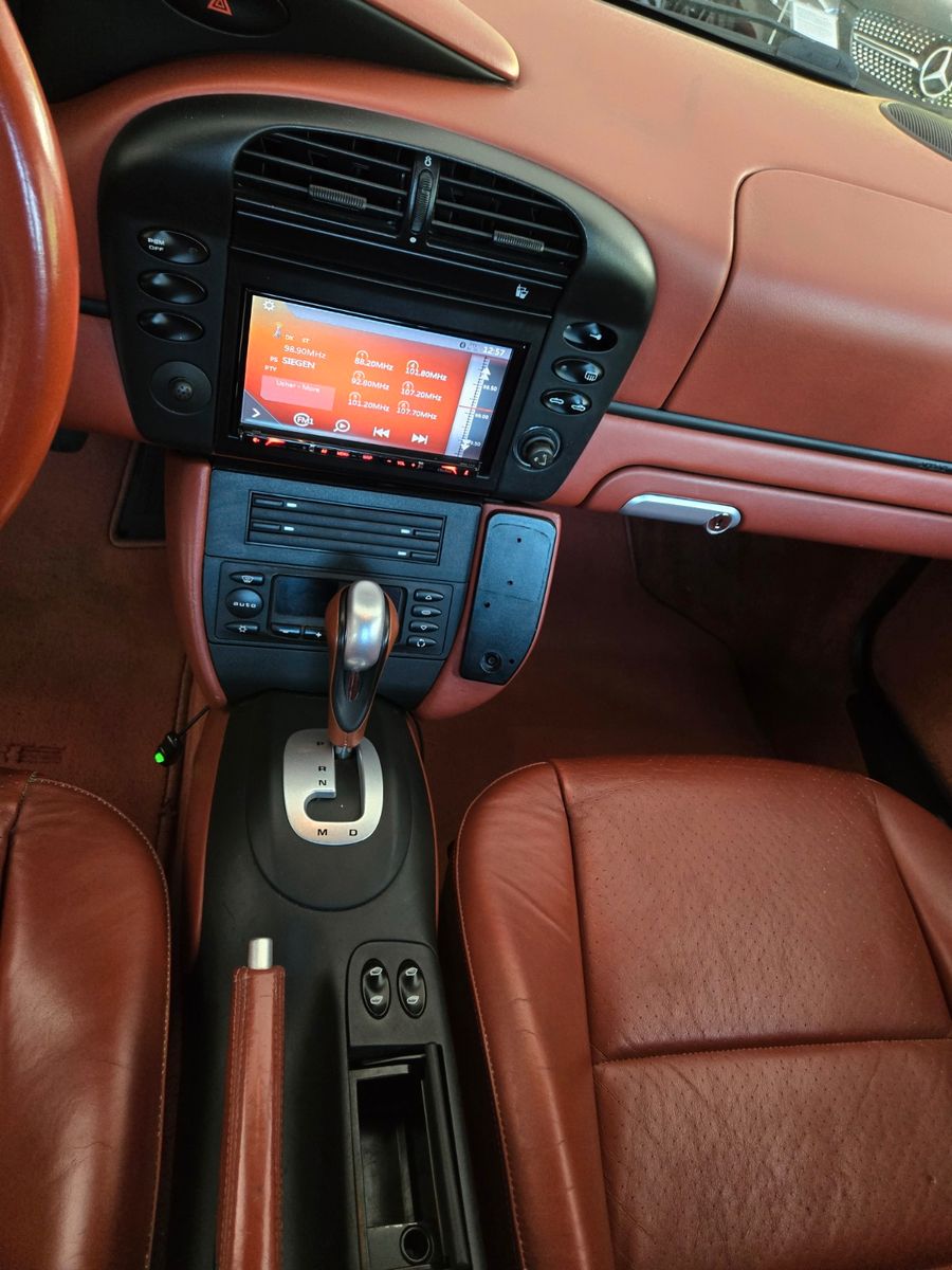 Fahrzeugabbildung Porsche Boxster 2.7