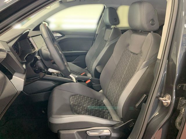 A1 Sportback 25 TFSI ADVANCED +MMI NAVI+VCP+PDC+