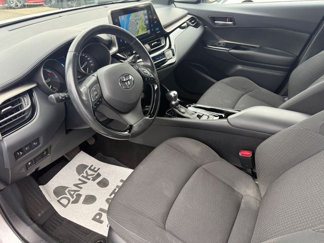 Toyota C-HR Hybrid Team D
