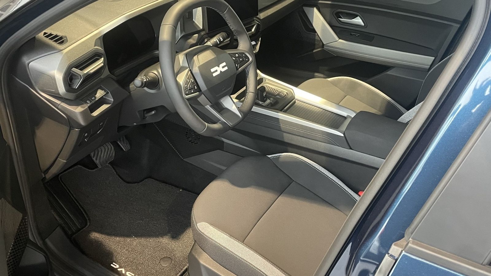 Fahrzeugabbildung Dacia Bigster Journey HYBRID 155