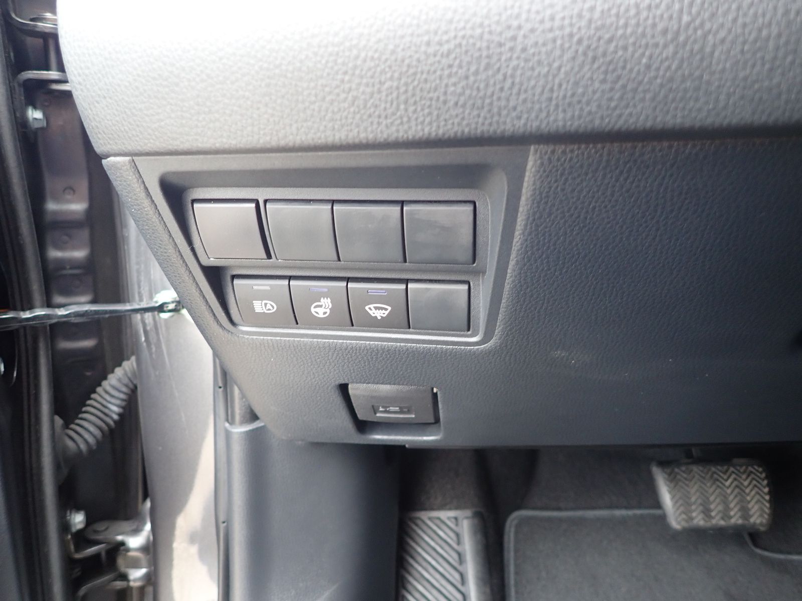 Fahrzeugabbildung Toyota Yaris Cross Hybrid FWD Team Deutschland