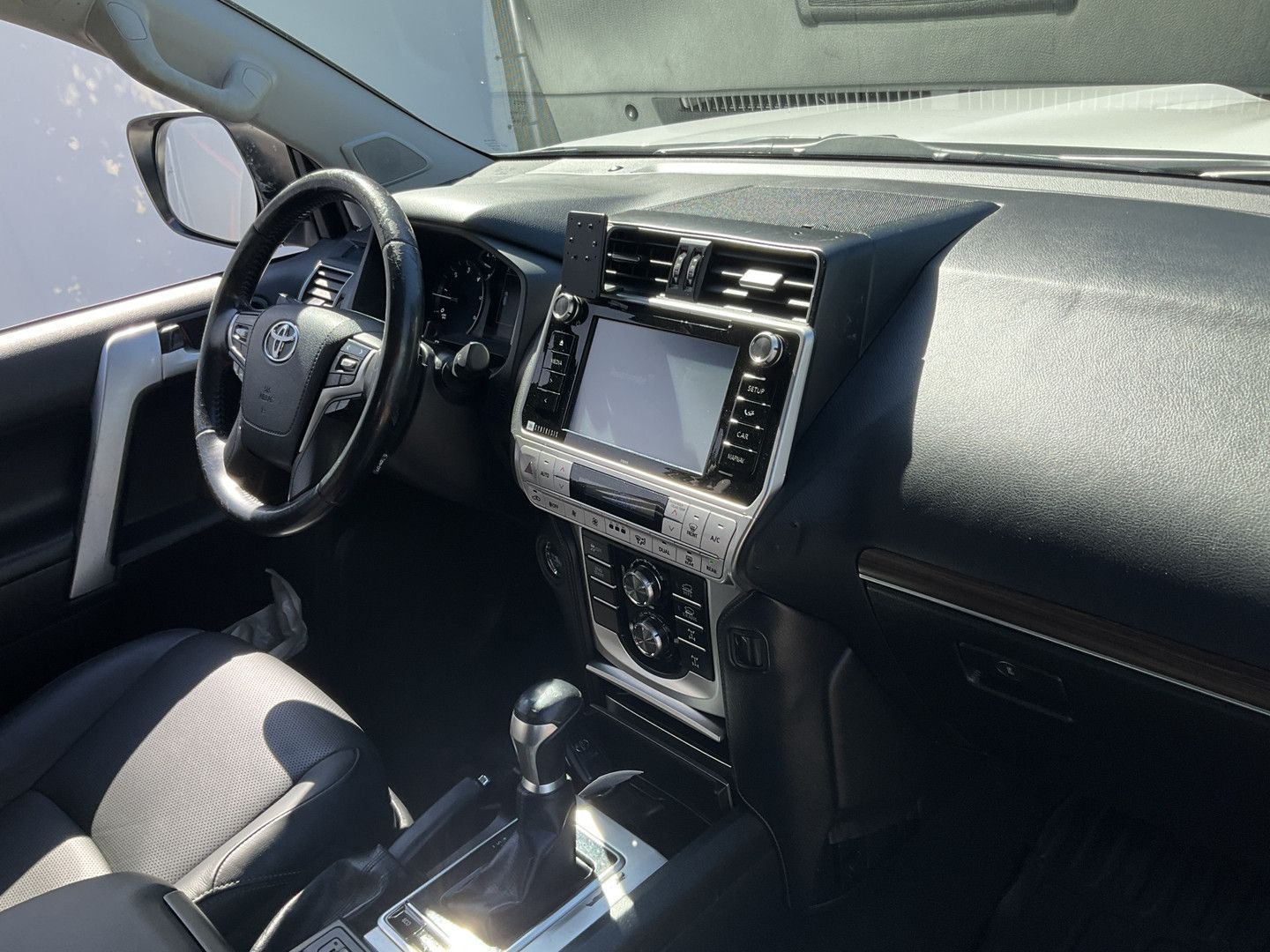 Toyota Land Cruiser 5-Pers 2.8 D-4D Professional 5p. 36 imagem 3