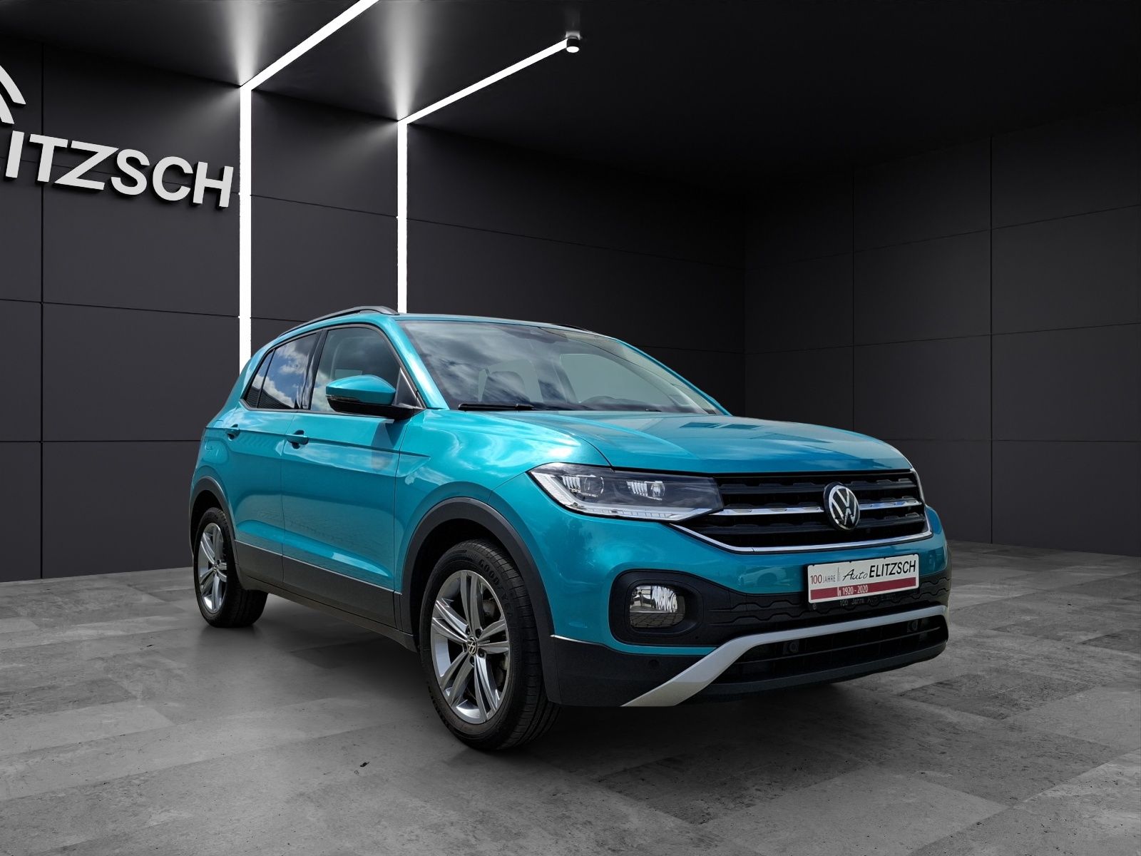 Fahrzeugabbildung Volkswagen T-Cross TSI Life DSG LED Navi Climatronic ACC PD