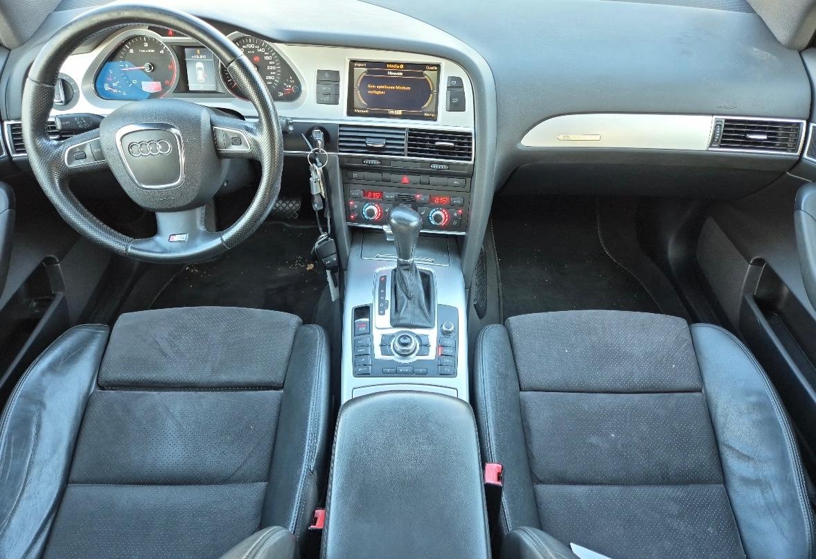 Audi Quattro 2011 — photo 5