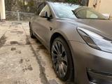 Tesla Model 3 AWD, Dualmotor Performance, Matt - Tesla Model 3 in Kassel