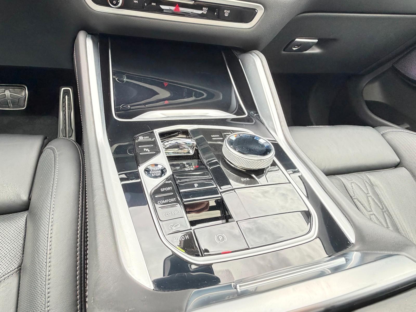 BMW X6*M60*INDIVIDUAL*EXCLUSIV*SKY-LOUNGE*LASER*HUD*