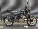 Husqvarna Svartpilen 401  nur 3219 km - HUSQVARNA VON 251 BIS 500 CCM