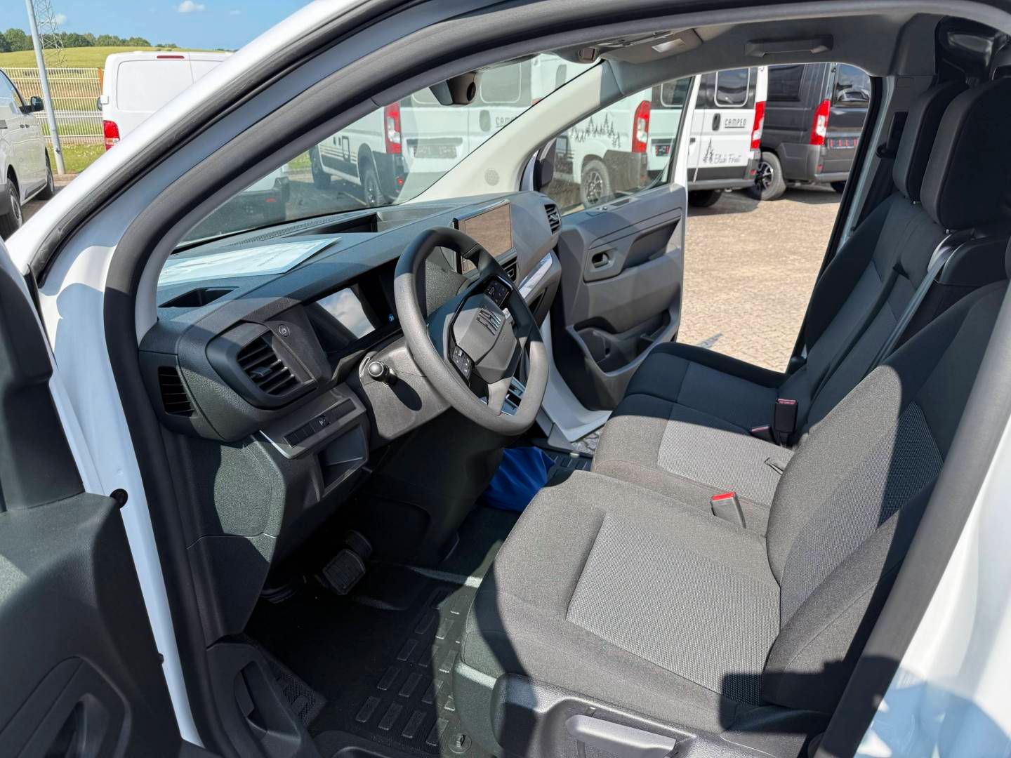 Fahrzeugabbildung Fiat SCUDO KAWA L2 2.0 145 AT8 S&S