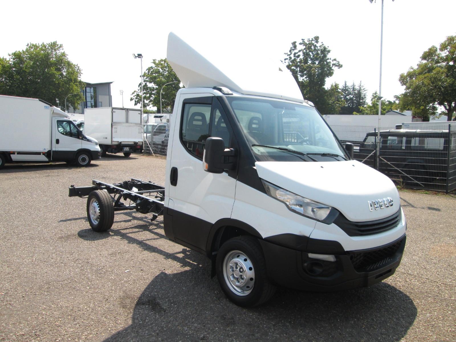 Iveco 35 S12 *Fahrgestell*Euro6*