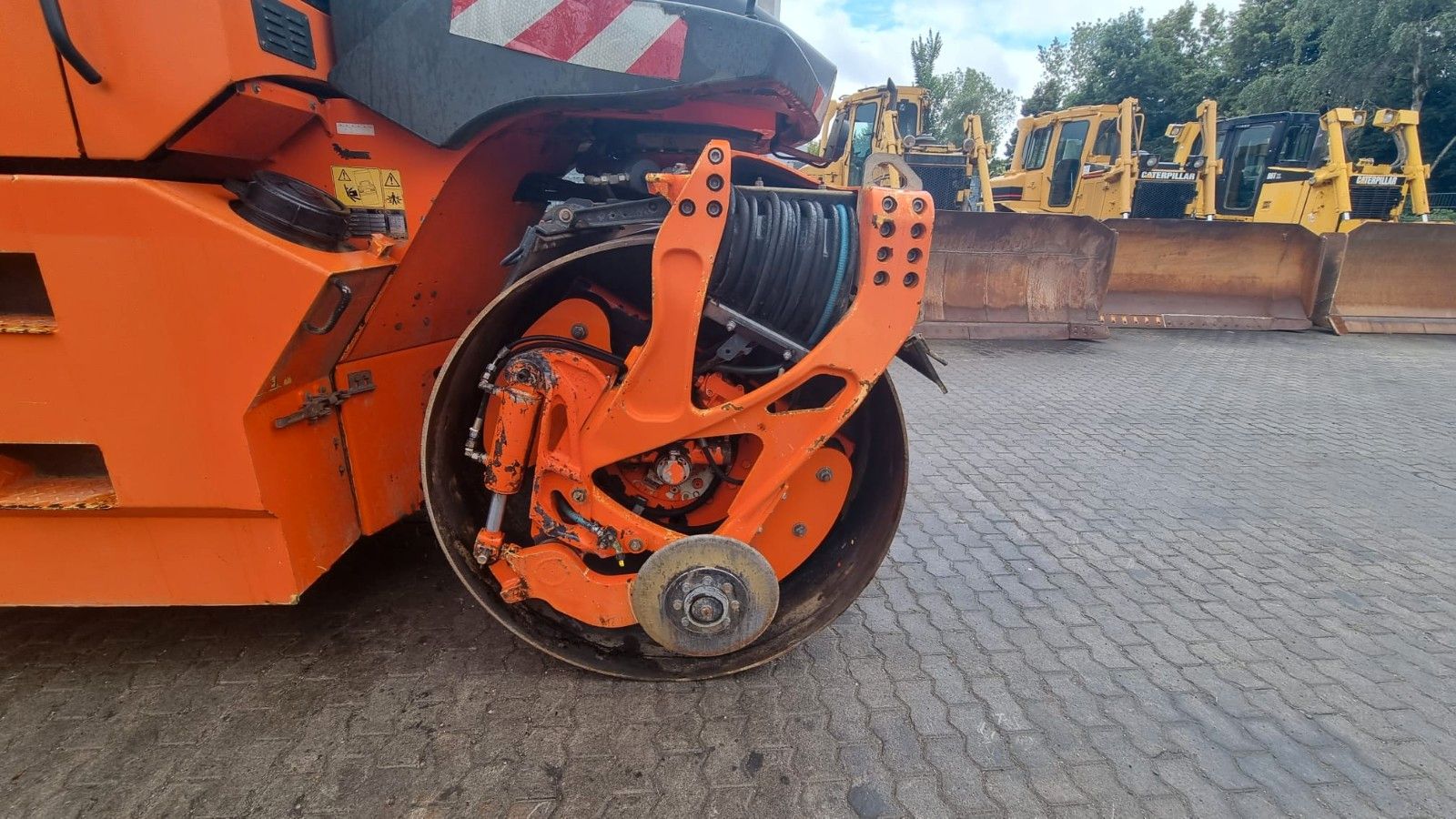 Fahrzeugabbildung BOMAG BW 174 AP Tandem