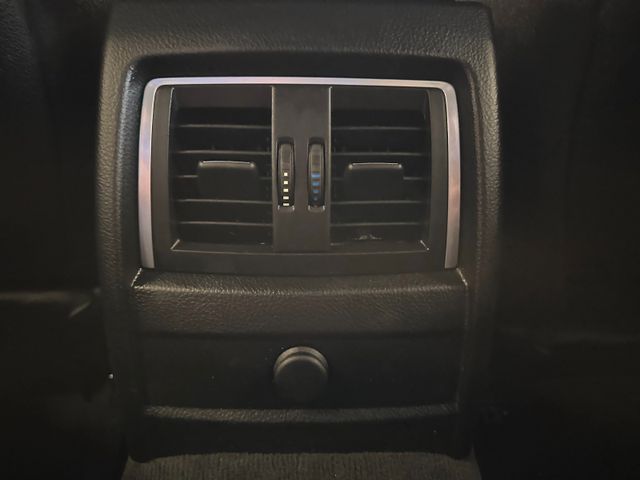 BMW 330 Touring *Sport Line*Navi*Bi Xenon*