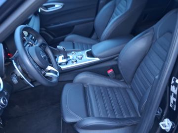 Alfa Romeo Giulia Veloce 2.0 Turbo 16V Q4 Kam.+KeyLess+SHZ