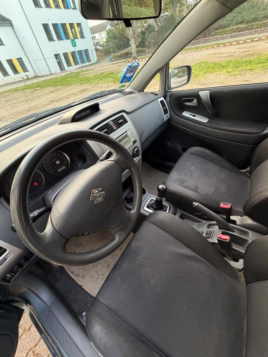 Suzuki Liana 2005 — photo 5