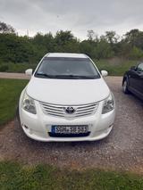 Toyota Avensis Combi Executive 2.2 D-Cat Executive - Toyota Avensis aus 2010: Combi