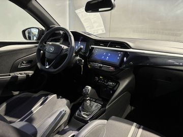 Fotografie 8 des Opel Corsa 1.2 Direct Injection Turbo GS