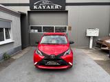Toyota Aygo AYGO x 1.HAND-KLIMA-ALLWETTERREIFEN - Toyota Aygo (X) in Ludwigshafen
