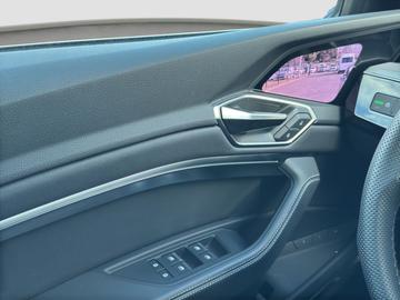 2024 AUDI Q8 E-TRON — миниатюра 18