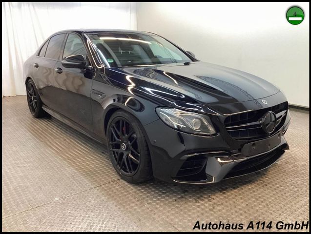 Mercedes-Benz E 63 AMG S 4MATIC+ / NIGHT / BURMESTER / CARBON