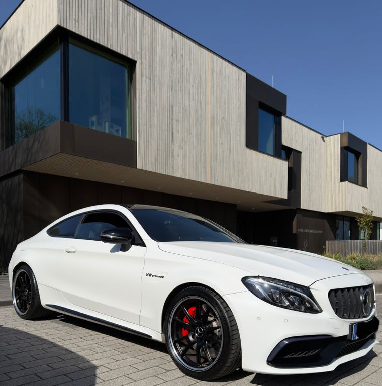 Image of Mercedes-Benz C 63 AMG