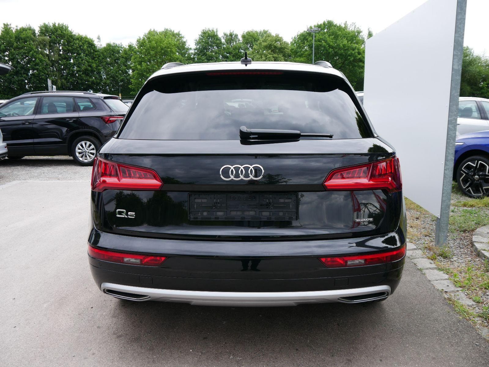 Audi Q5 45 TFSI * QUATTRO * S-TRONIC * SPORT * LED *  imagem 3