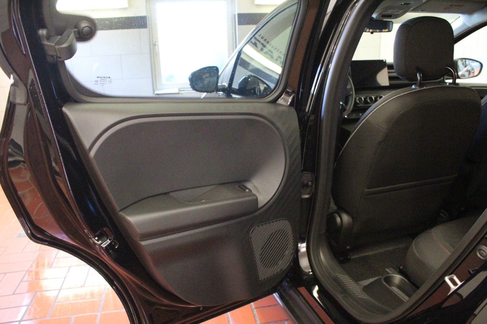 Fahrzeugabbildung Renault Twingo E-Tech 80 Urban Range *Techno*Sitzheizung