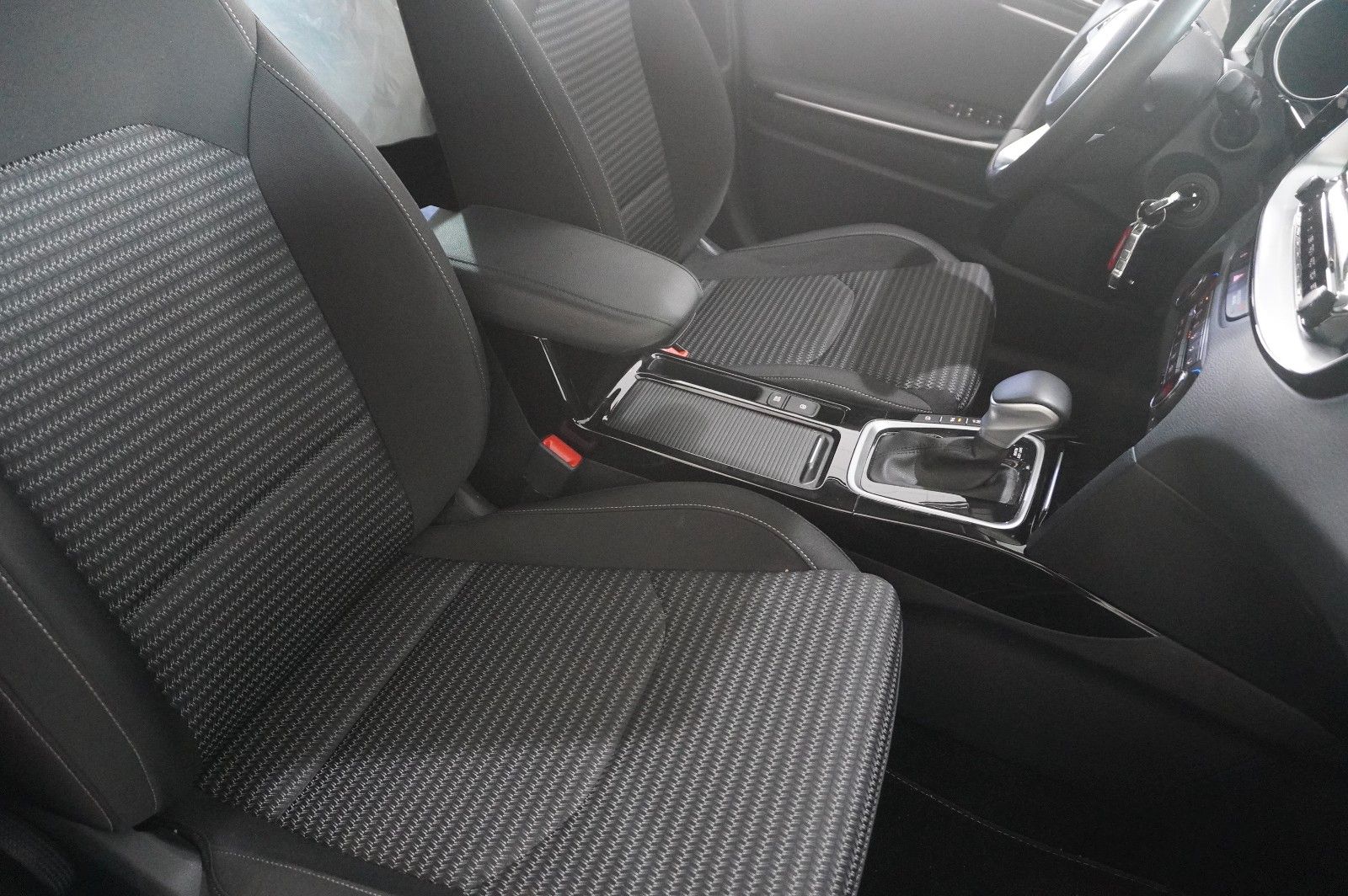 Fahrzeugabbildung Kia cee'd Sportswagon 1.6 CRDI DCT NAVI/LED/KAMERA