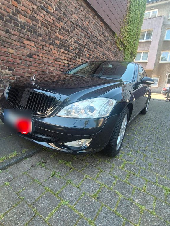 Image of Mercedes-Benz S 320