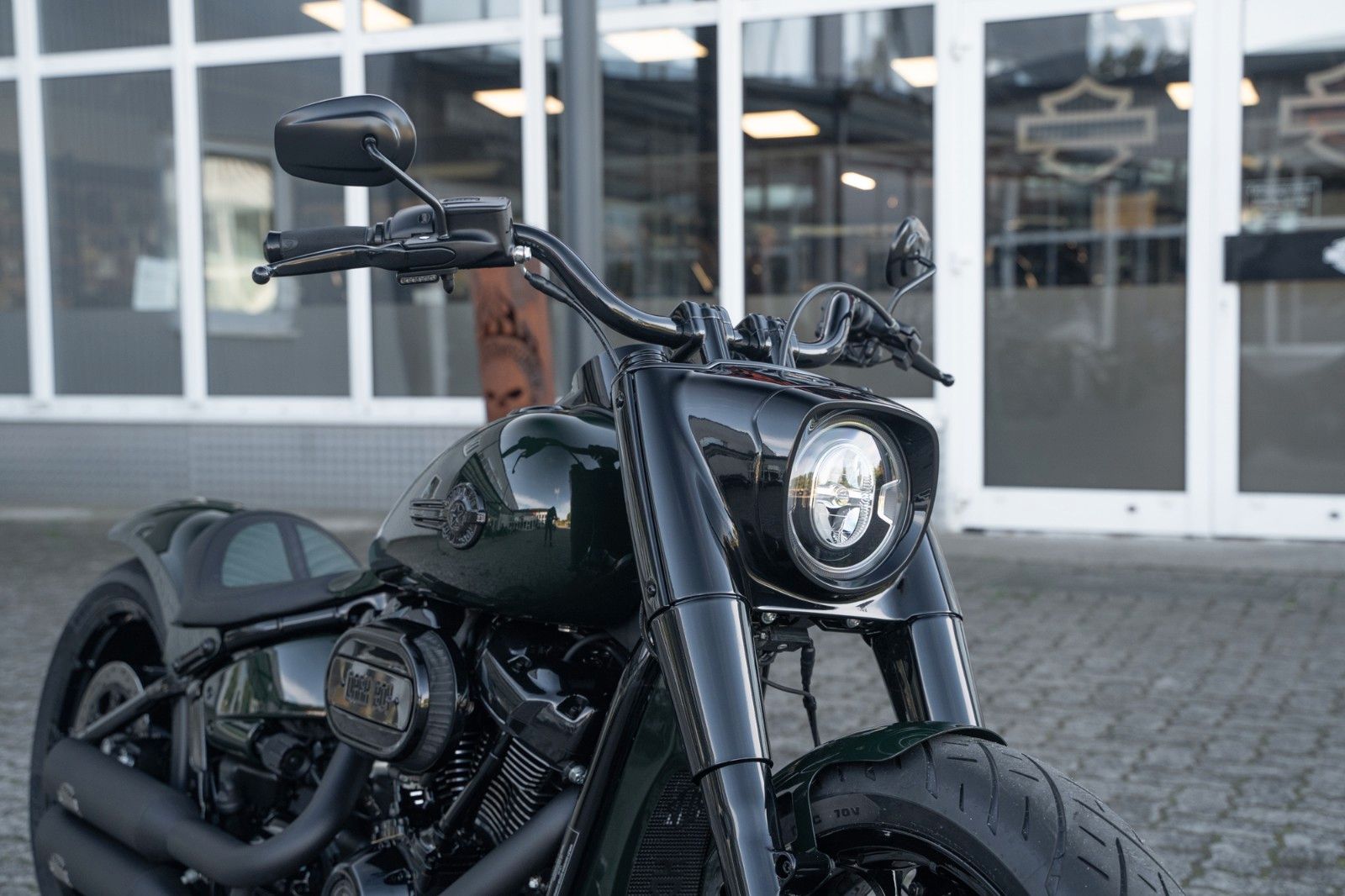 Fahrzeugabbildung Harley-Davidson GREEN DARK FAT BOY FLFBS 114 MY24 -JEKILL&HYDE-