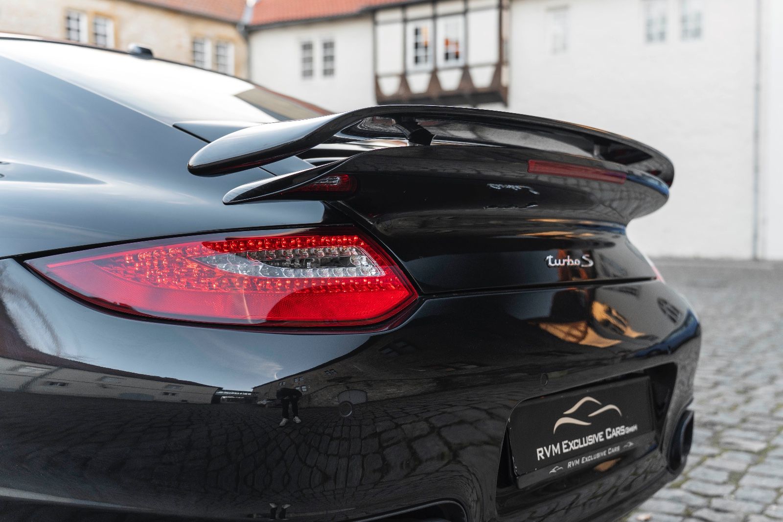 Fahrzeugabbildung Porsche 911 Turbo S Coupe 977 PCCB BOSE SPORT CHRONO NAV