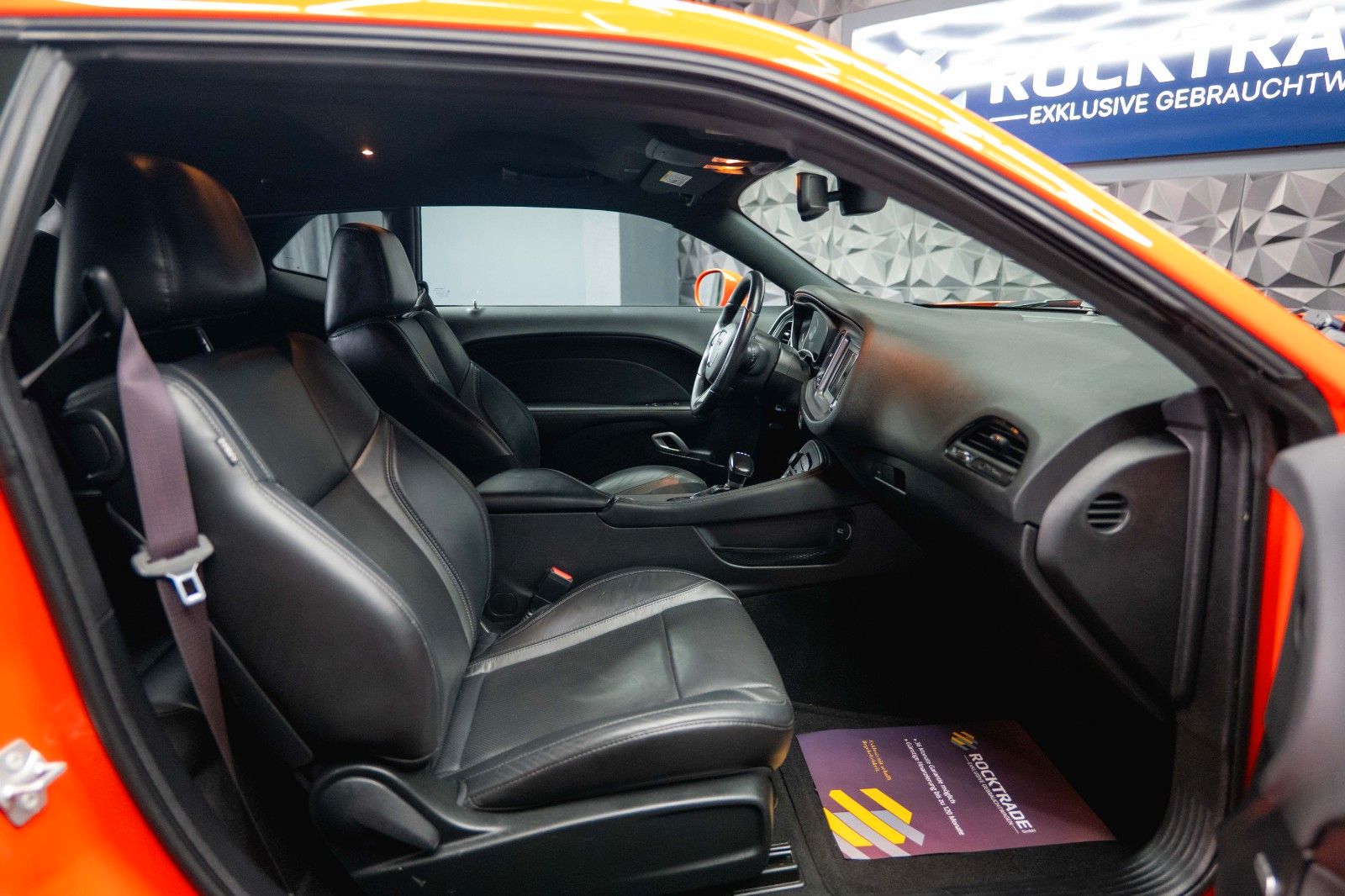 Fahrzeugabbildung Dodge Challenger 3.6 V6 GT SRT Styling *LED*1.Hand*19%