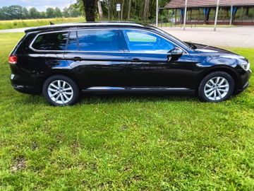 Volkswagen Passat Variant - 7