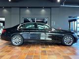 Mercedes-Benz E 220 LIMOUSINE AVANTGARDE DISTRONIC COMAND 360° - Mercedes-Benz: Comand