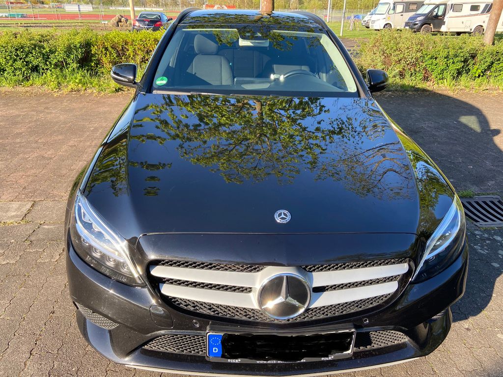Image of Mercedes-Benz C 180