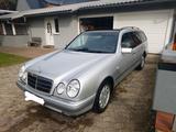 Mercedes-Benz W210 E230 T-Modell - Mercedes-Benz: Kombi, W210