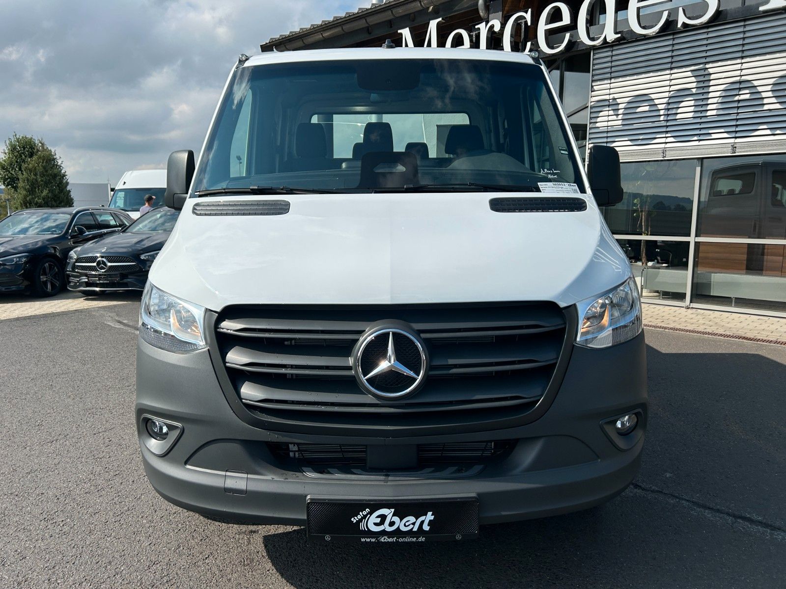 Fahrzeugabbildung Mercedes-Benz Sprinter 317 CDI 4325 DoKa Klima AHK Stdheiz
