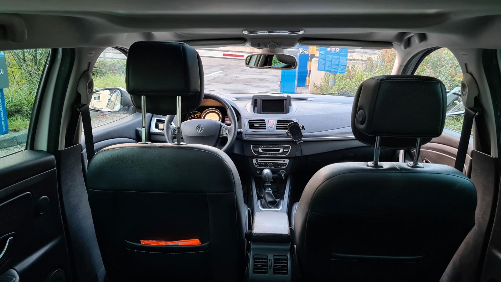 Renault Megane 2010 — photo 8
